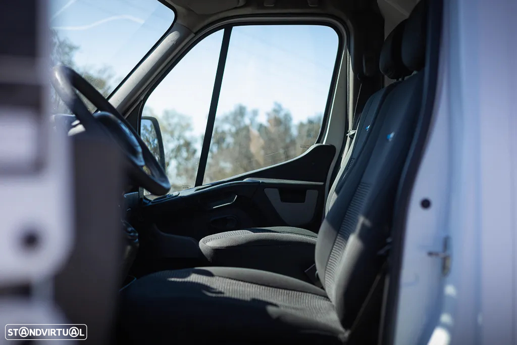 Renault MASTER 2.3 DCI GRUA - 11