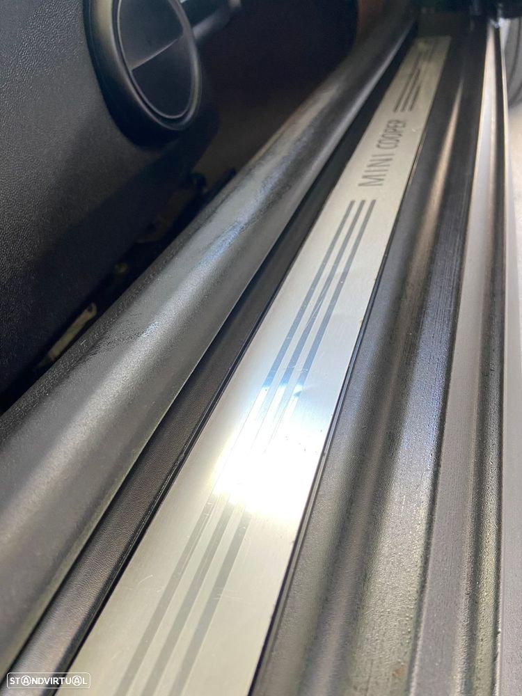 MINI 3 Portas Cooper D - 33