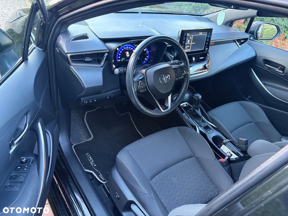 Toyota Corolla - 11