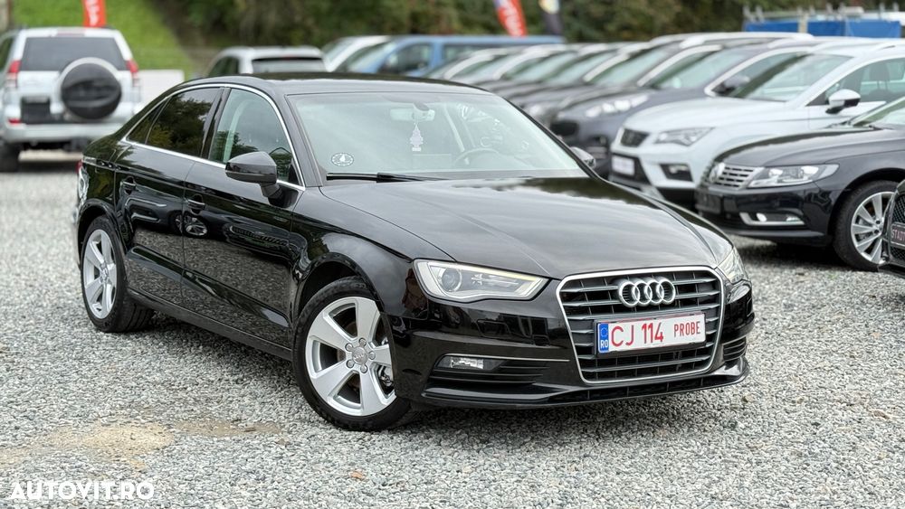 Audi A3 2.0 35 TDI S tronic Sport - 1