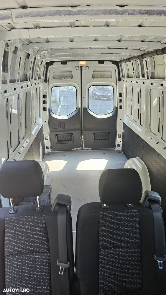 Mercedes-Benz Sprinter - 8