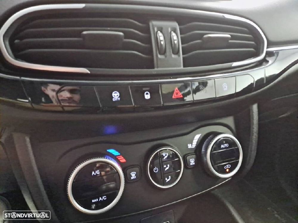 Fiat Tipo Cross 1.3 Multijet - 23