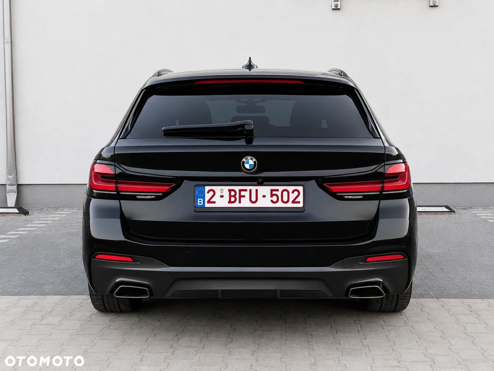 BMW Seria 5 520d M Sport Edition - 6