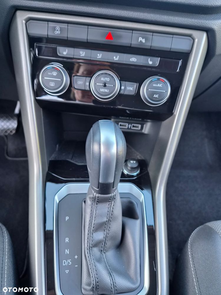 Volkswagen T-Roc 1.5 TSI ACT Advance DSG - 16