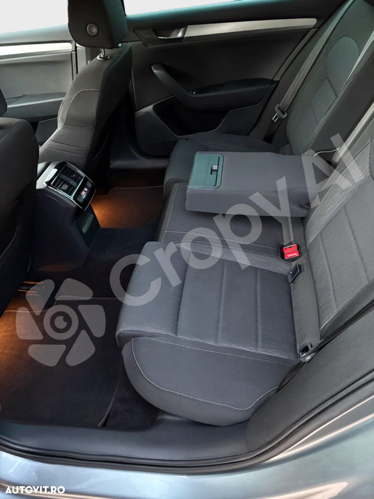 Skoda Superb 2.0 TDI DSG Active - 14