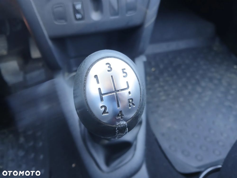 Dacia Sandero 0.9 TCe Laureate - 16