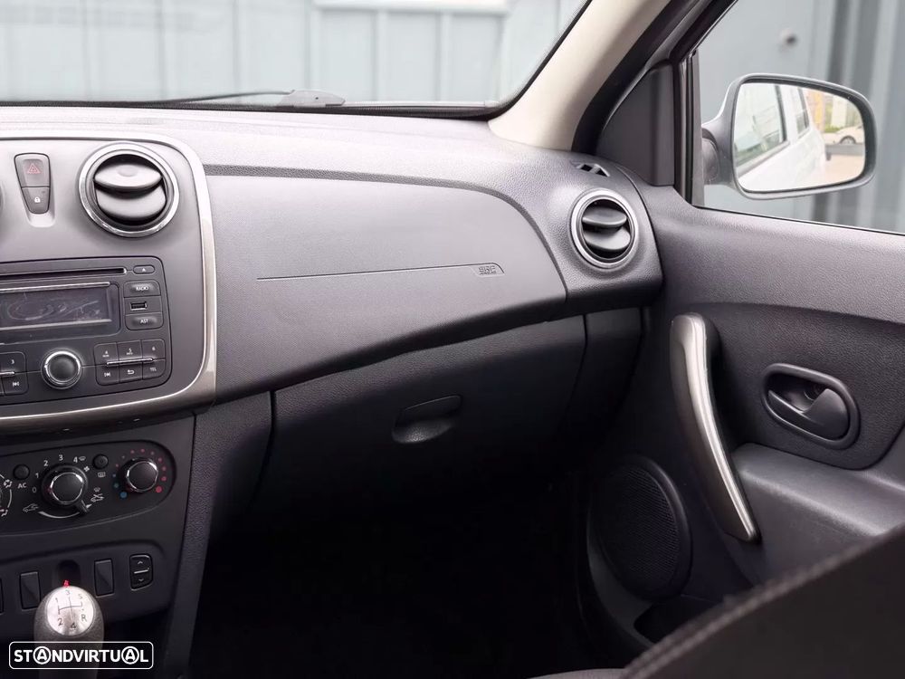 Dacia Sandero 1.5 Blue dCi Comfort — fotografia 10
