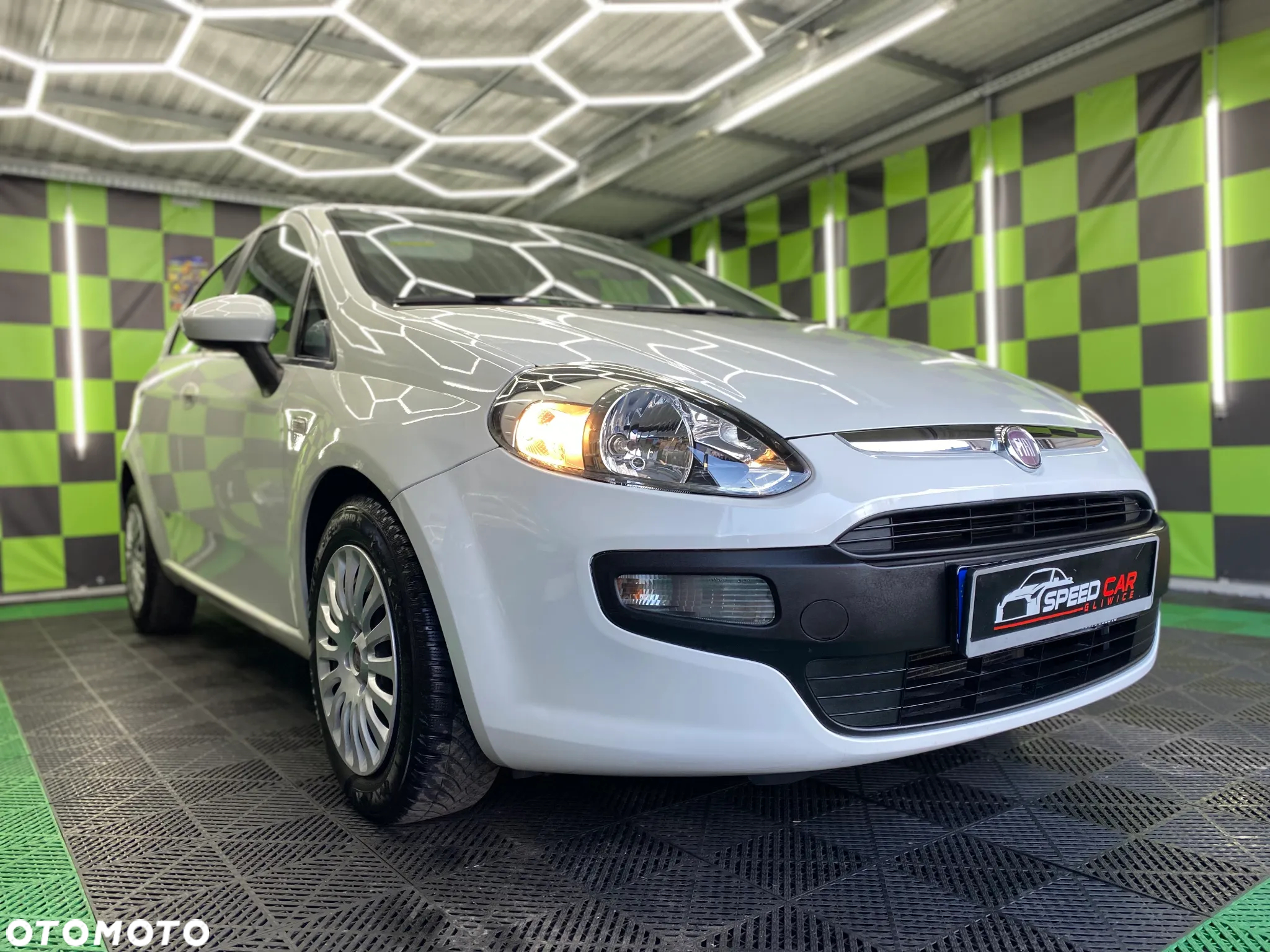Fiat Grande Punto 1.4 8V Active - 23