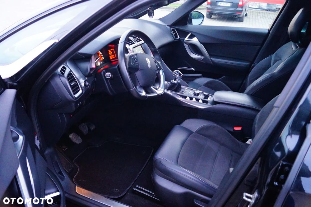 Citroën DS5 2.0 HDi SportChic - 14