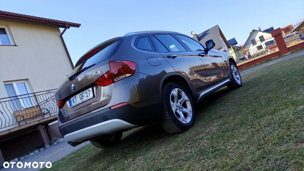 BMW X1 sDrive18d xLine - 8