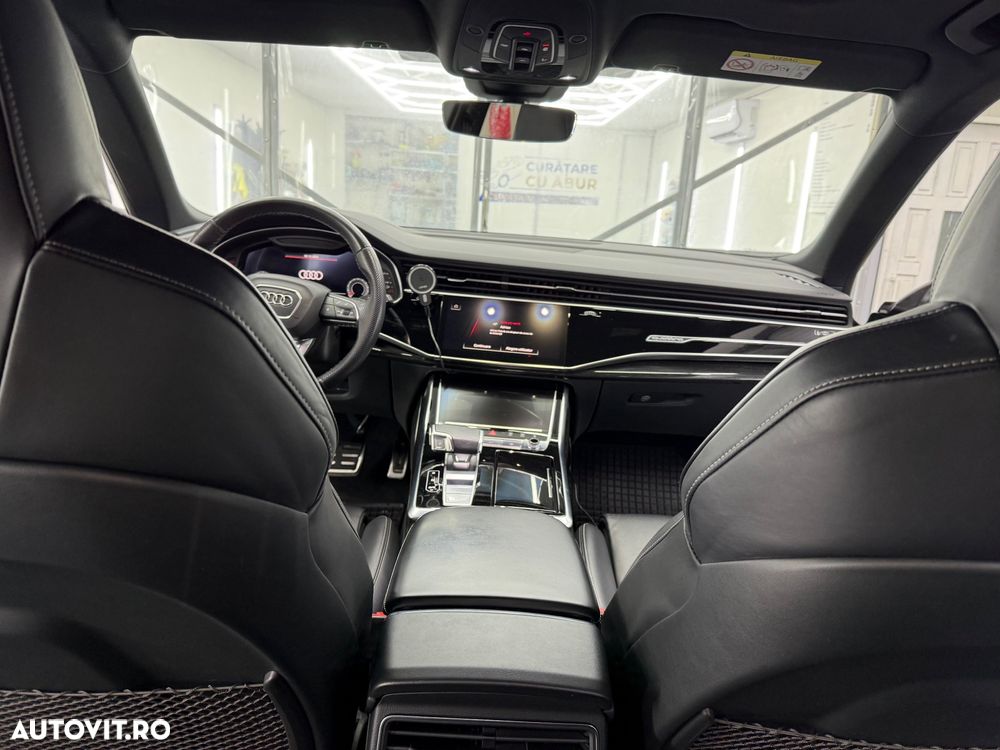 Audi Q8 - 5