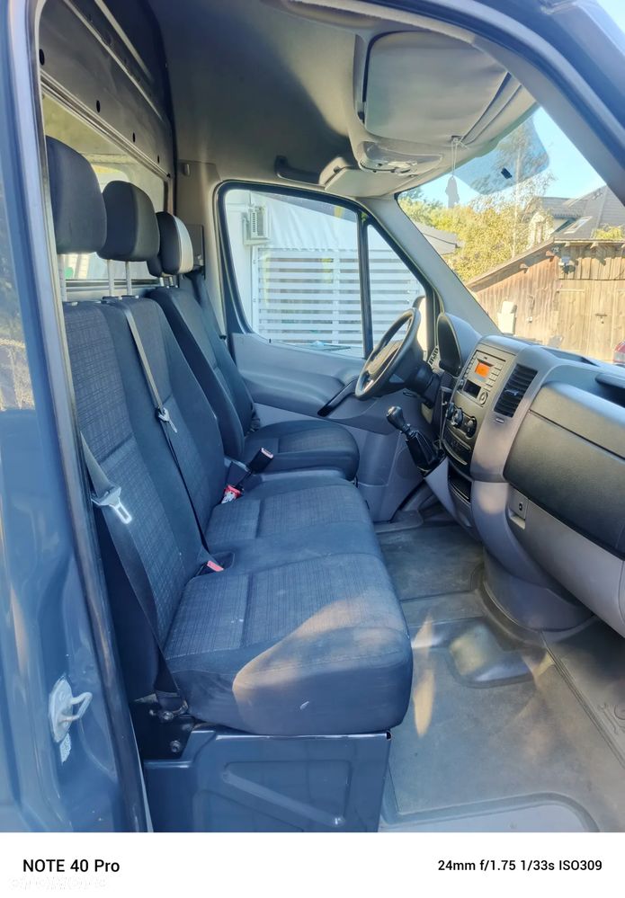 Mercedes-Benz Sprinter - 13