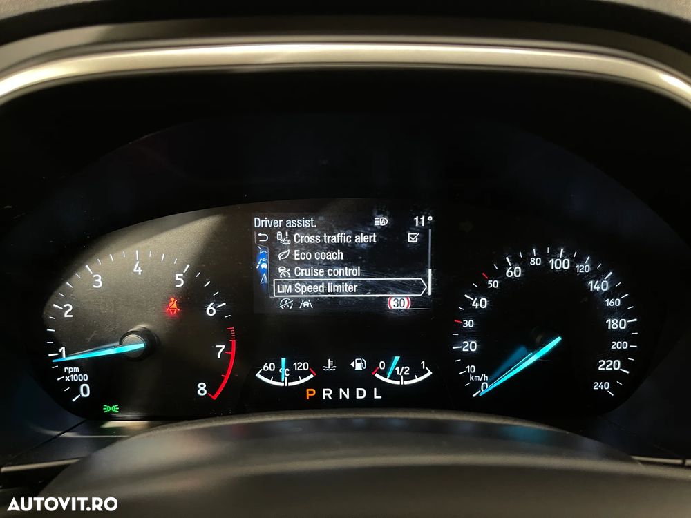 Ford Focus 1.0 EcoBoost Trend Edition - 25