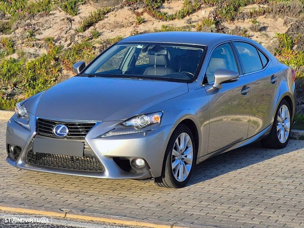 Lexus IS 300H Executive - 2