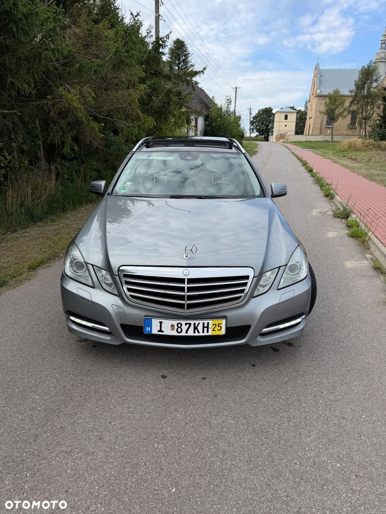 Mercedes-Benz Klasa E 350 CDI DPF 4Matic BlueEFFICIENCY 7G-TRONIC Elegance - 3