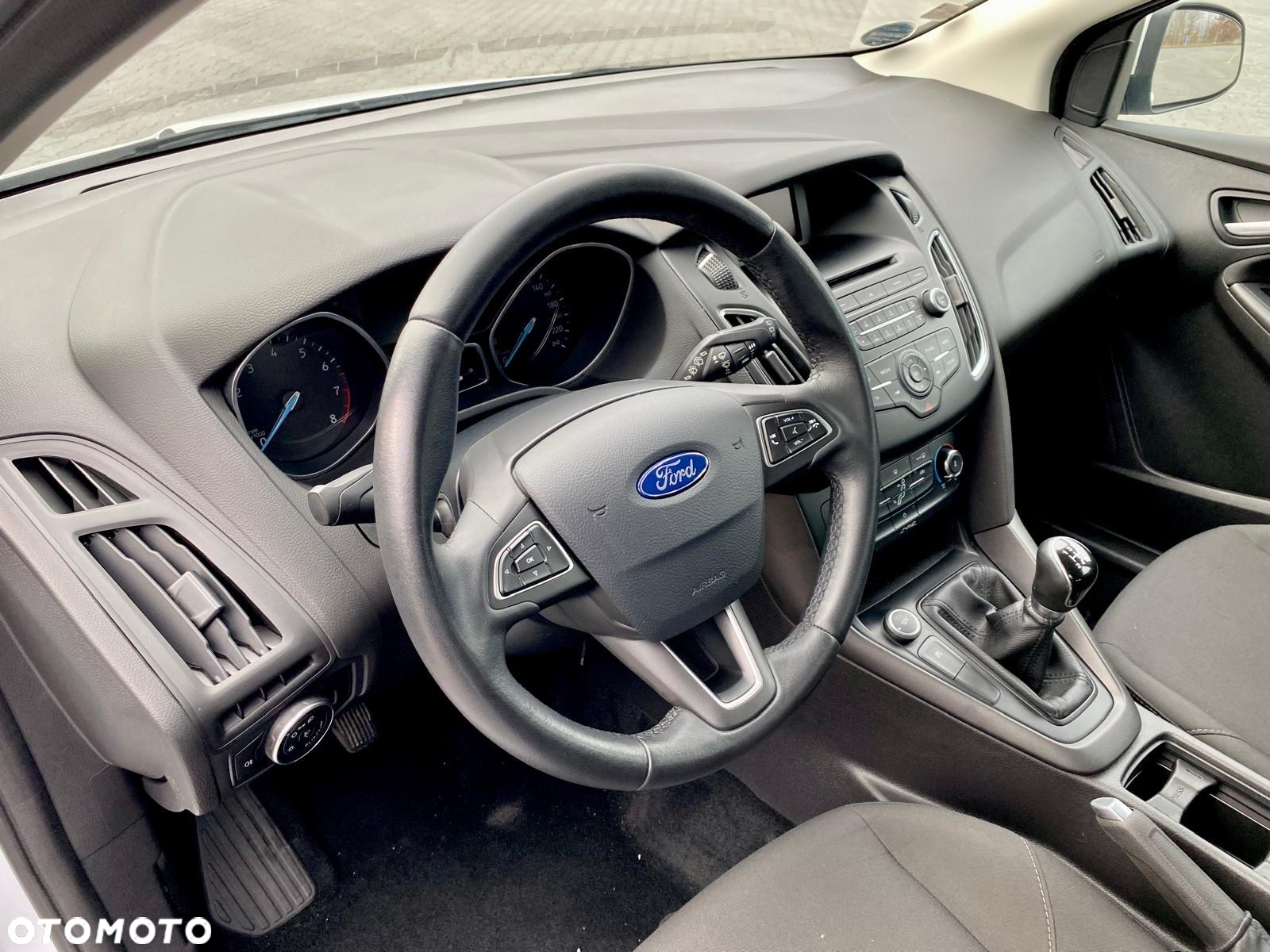 Ford Focus 1.0 EcoBoost Connected - 10