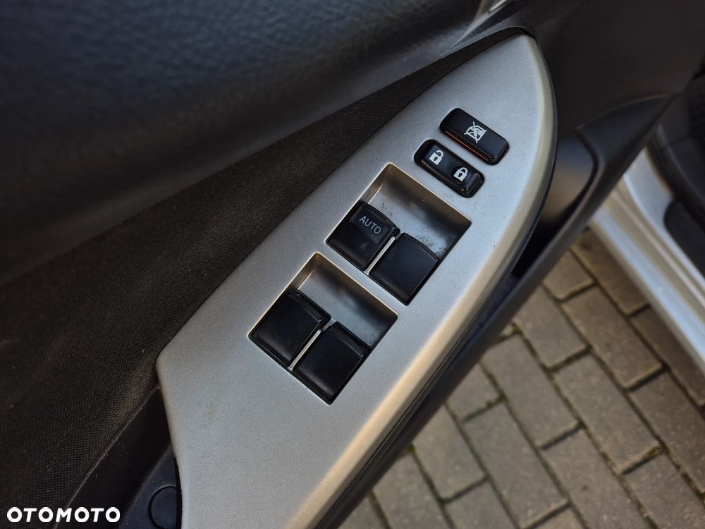 Toyota Corolla 1.6 VVT-i Luna - 13