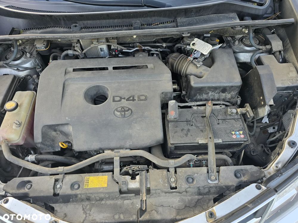 Toyota RAV4 2.2 D-4D Premium - 27