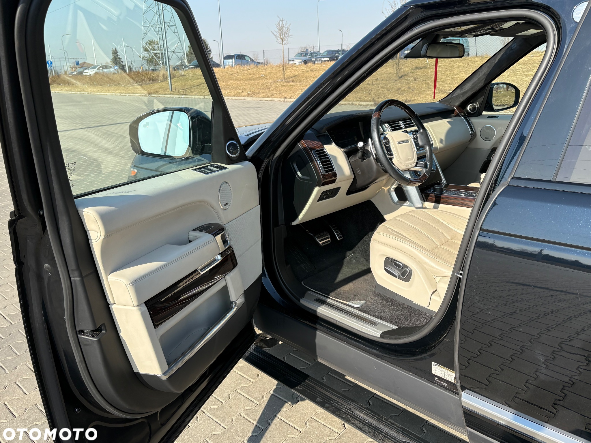 Land Rover Range Rover V8 Supercharged SVAutobiography - 17