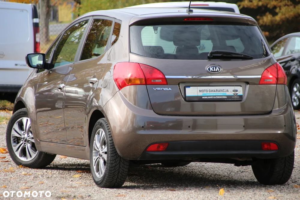 Kia Venga 1.4 CVVT Attract - 11