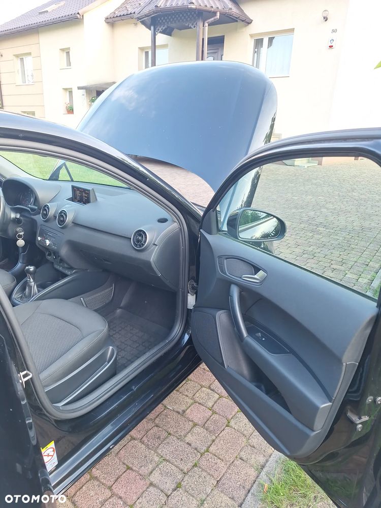 Audi A1 Sportback 1.6 TDI Attraction - 11