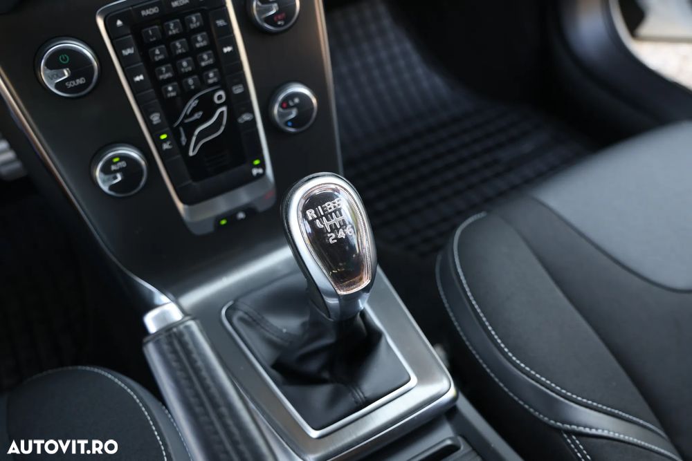 Volvo V40 D2 94g Summum - 21