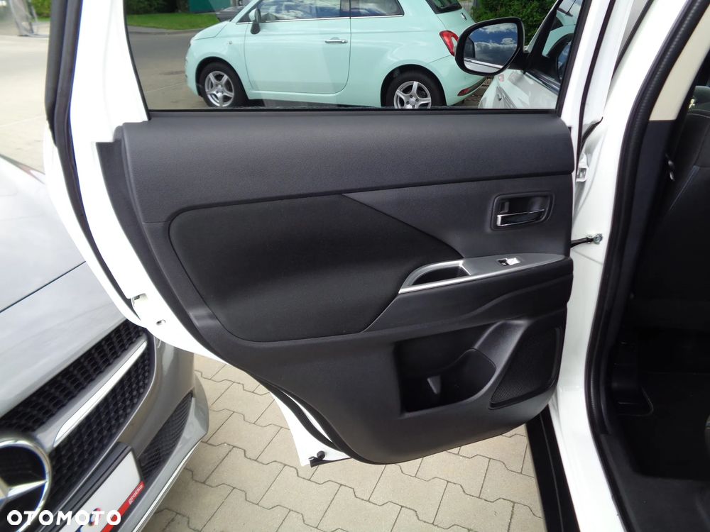 Mitsubishi Outlander 2.0 2WD Diamant Edition - 17