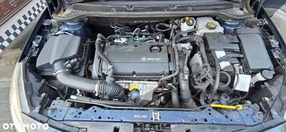 Opel Astra 1.6 Turbo 150 Jahre - 35