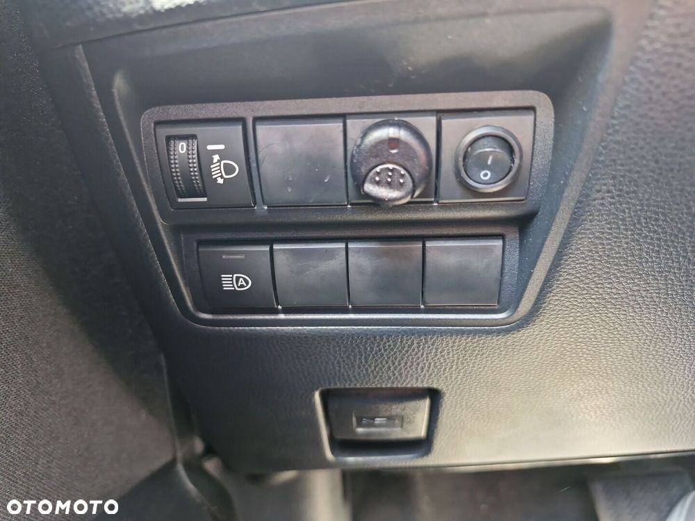 Toyota Yaris Hybrid 1.5 Comfort - 22
