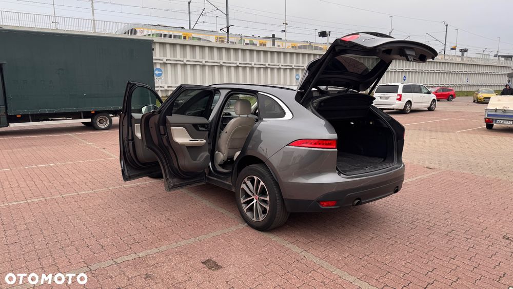 Jaguar F-Pace 2.0 i4P AWD Portfolio - 6