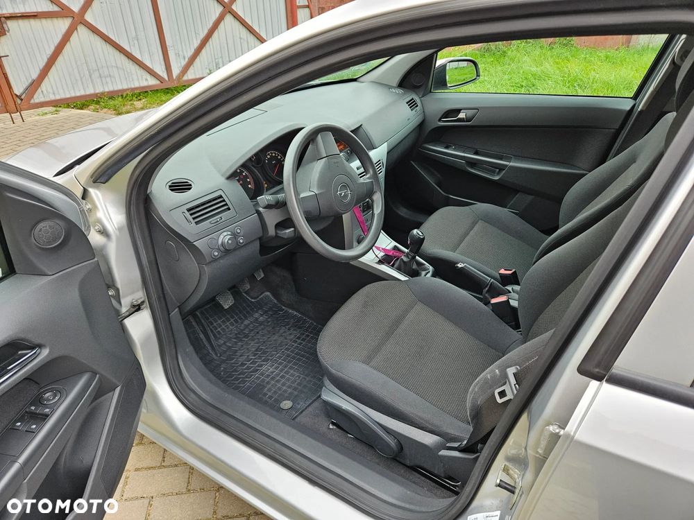 Opel Astra 1.4 Innovation - 18