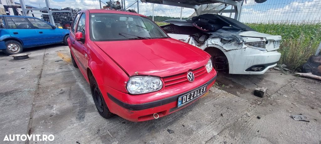 Dezmembrari Volkswagen Golf 4 AN 2002 Motor 1.4 16v - 1