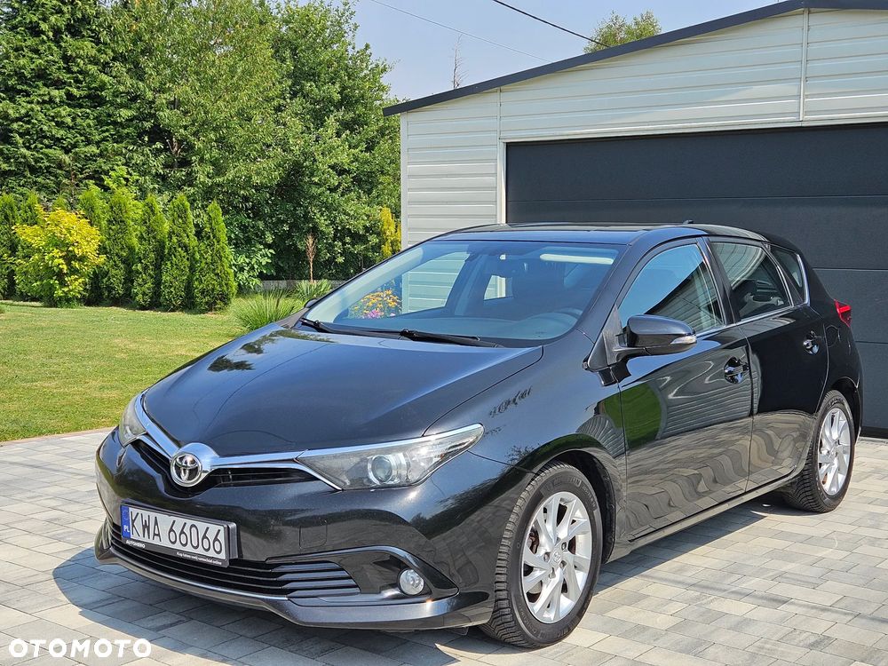 Toyota Auris 1.6 D-4D Edition S+ - 1