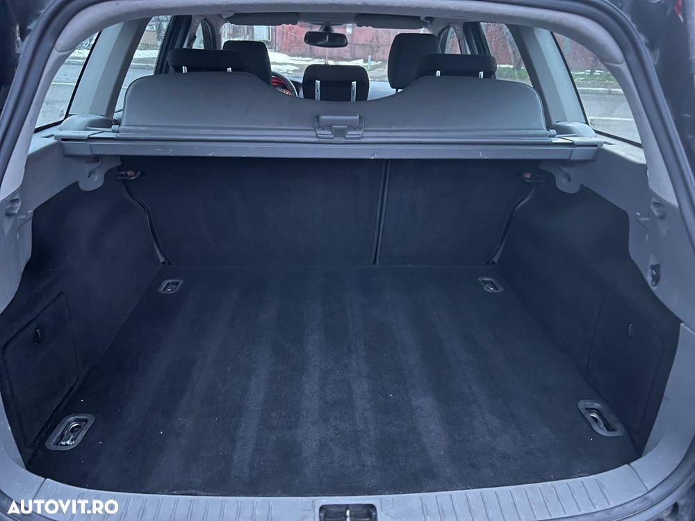 Ford Focus 1.6 TDCI DPF Start-Stopp-System Titanium - 11