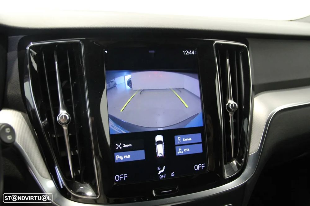 Volvo V60 2.0 D4 R-Design Geartronic - 37