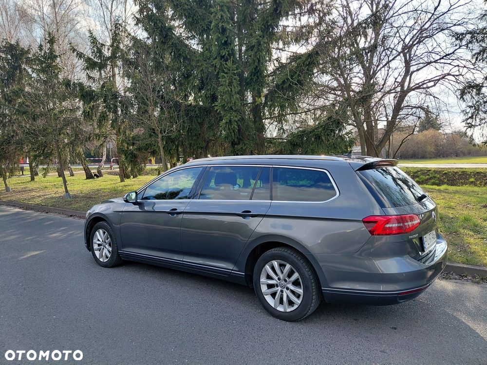 Volkswagen Passat 1.6 TDI (BlueMotion Technology) DSG Comfortline - 4