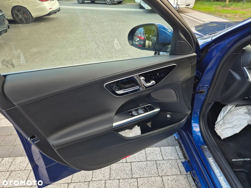 Mercedes-Benz Klasa C 220 d mHEV AMG - 27