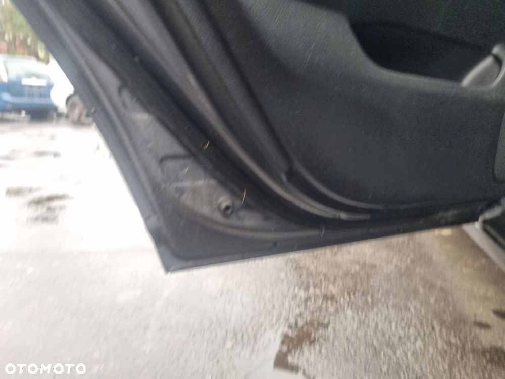 TOYOTA AVENSIS II T25 03-06 2004 r. KOMBI LAKIER 1E5 DRZWI LEWY TYŁ LT * - 7