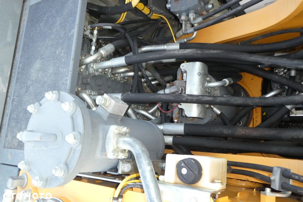 Liebherr R 922 LC SPROWADZONY - 22