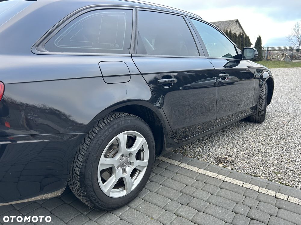 Audi A4 Avant 2.0 TDI DPF Ambition - 9