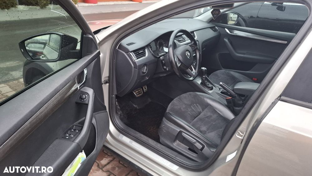 Skoda Octavia 2.0 TDI (Green tec) 4x4 DSG Scout - 6