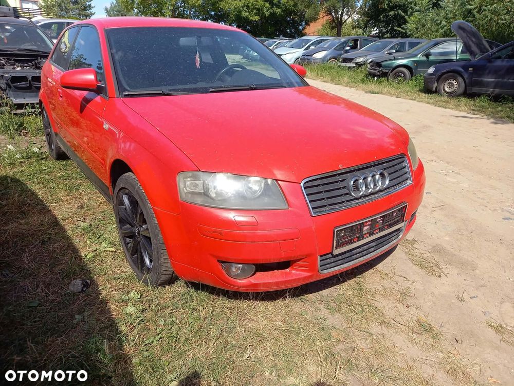 Części do Audi A3 8P 3-drzwi 2.0 FSi benzyna 2004r. silnik skrzynia drzwi maska klapa - 1