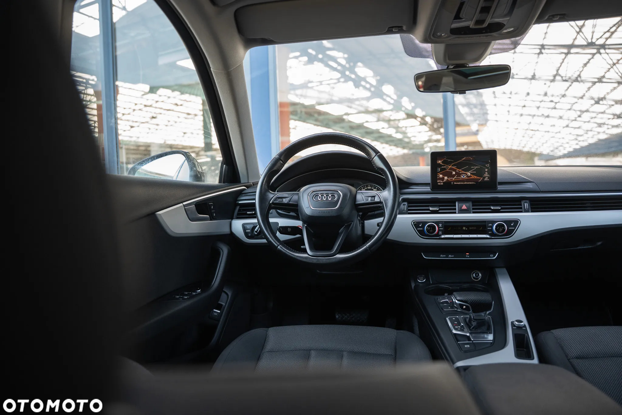 Audi A4 Avant 35 TDI S tronic - 25