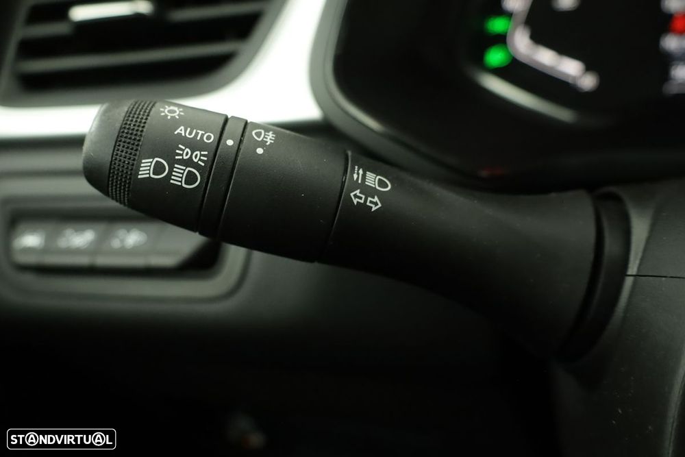 Renault Captur 1.0 TCe Techno Bi-Fuel - 17