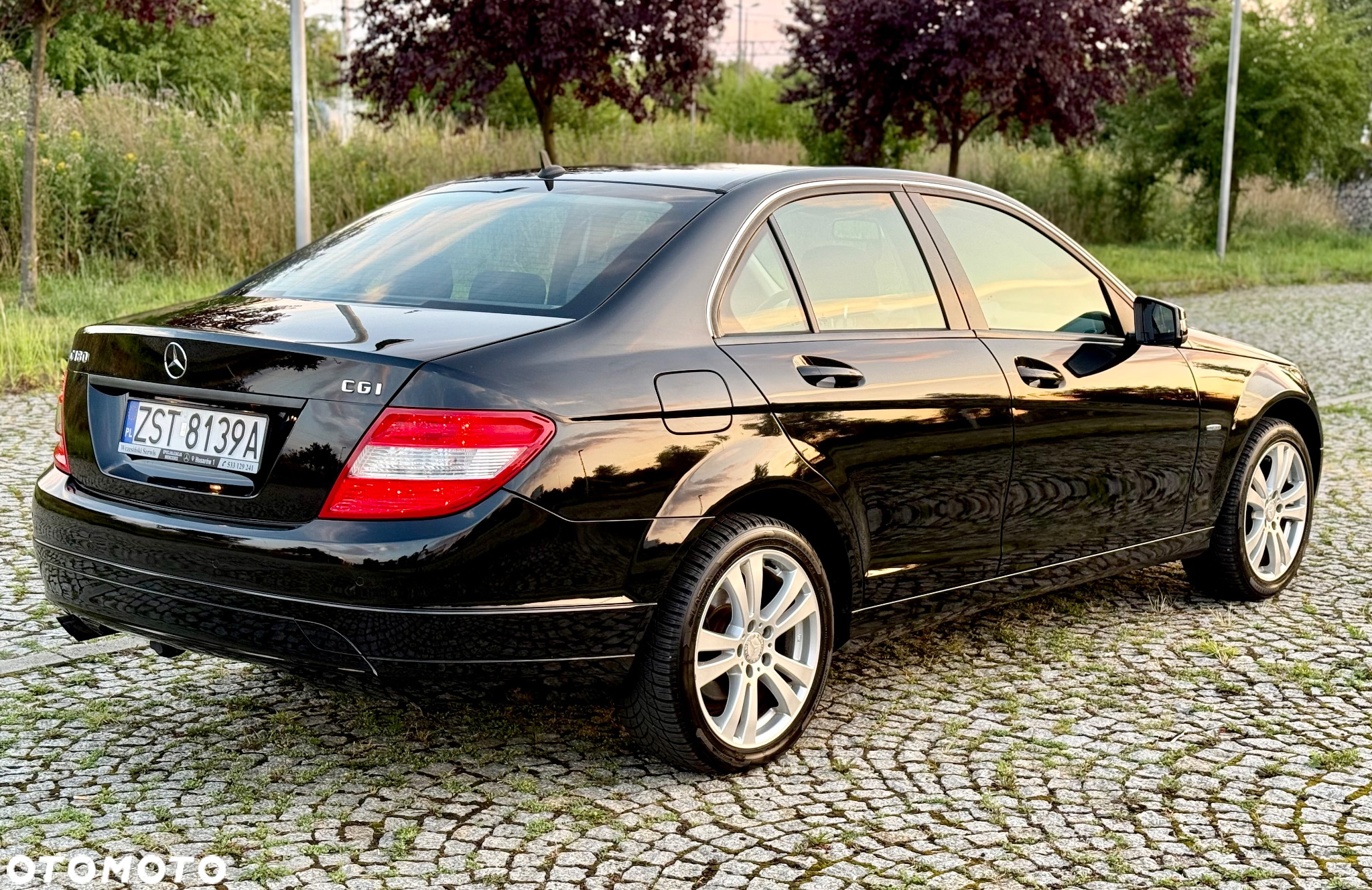 Mercedes-Benz Klasa C 180 T CGI Automatik BlueEFFICIENCY Avantgarde - 8