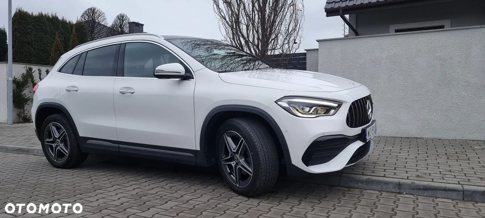 Mercedes-Benz GLA 250 4Matic 8G-DCT AMG Line Advanced Plus - 24