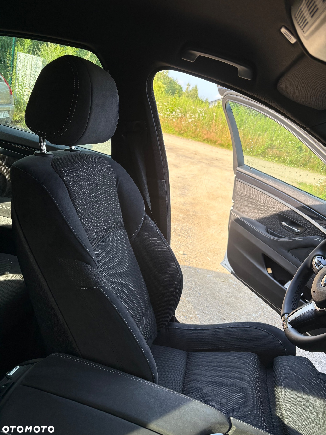 BMW Seria 5 520d xDrive - 17