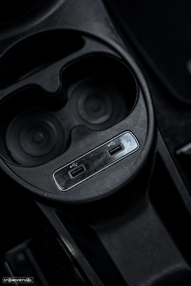 Fiat 500C 1.0 Hybrid Connect - 41