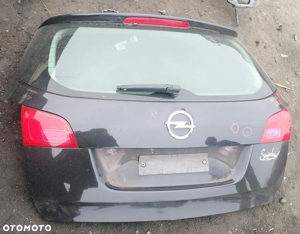OPEL ASTRA J IV 12r KOMBI KLAPA BAGAŻNIKA SZYBA TYŁ LAMPY Z22C - 1