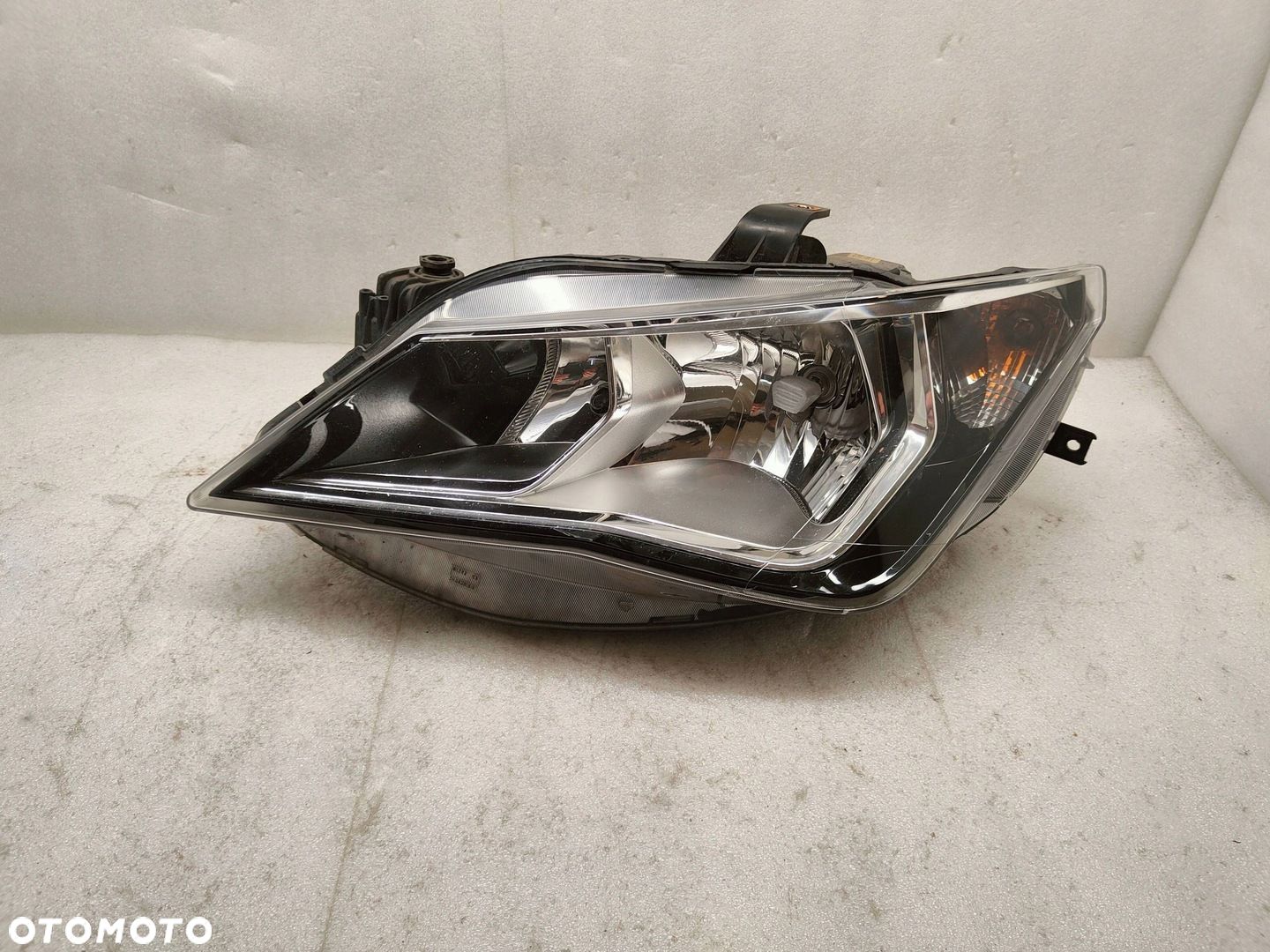 Seat Ibiza IV 6J Przód strona lewa 6J1941005N - 1